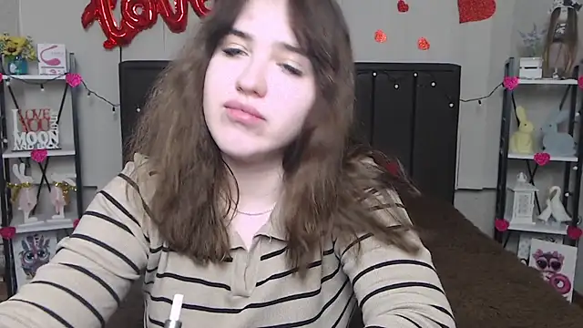 LauraHlot online show from 02/20/25, 03:23