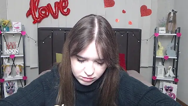 LauraHlot online show from 02/23/25, 09:26