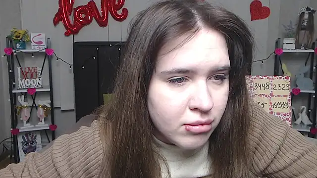 LauraHlot online show from 03/02/25, 09:54