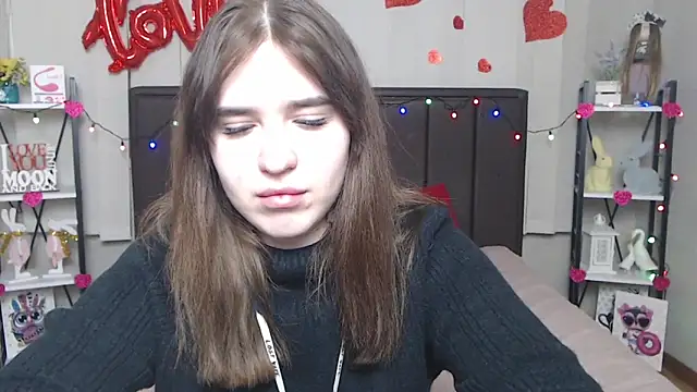 LauraHlot online show from 03/22/25, 12:46