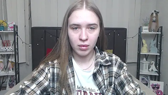 LauraHlot online show from 09/11/25, 06:24