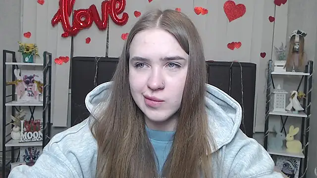 LauraHlot online show from 02/06/26, 09:29