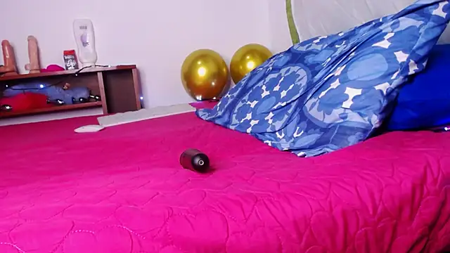 anyaadamss online show from 01/26/25, 05:13