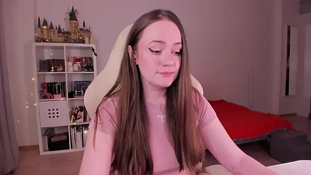 WalkingGirl online show from 09/28/25, 07:19