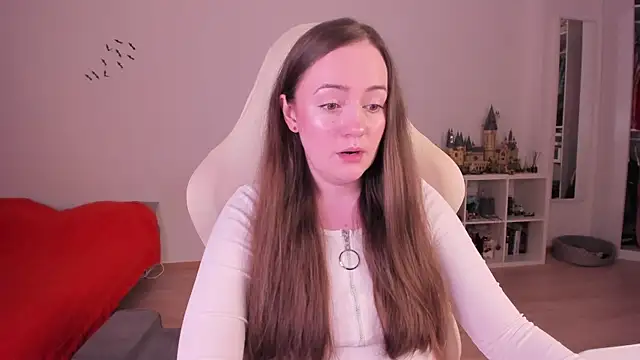 WalkingGirl online show from 11/09/25, 07:23