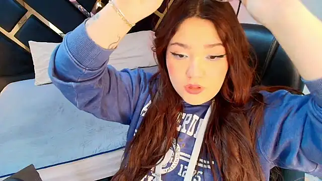 Camiila Osorio online show from 04/23/26, 07:16