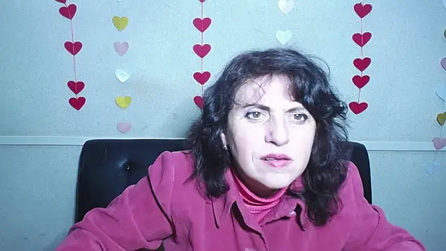 Snapshot of LuciaMii chatting on 02/03/25, 06:02 LuciaMii online show from 02/03/25, 06:02