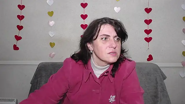 Snapshot of LuciaMii chatting on 02/27/25, 06:09 LuciaMii online show from 02/27/25, 06:09