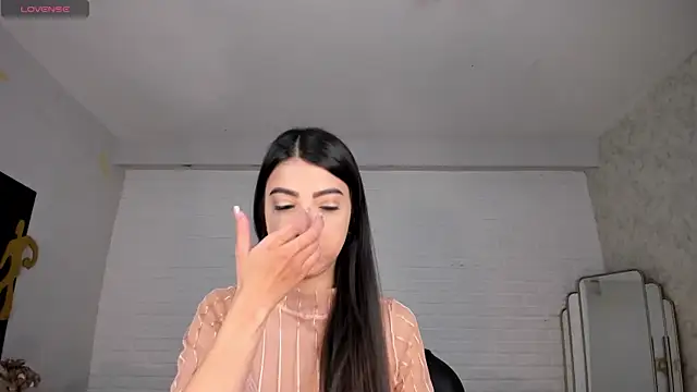 ValeriaVelvet online show from 10/20/25, 12:16