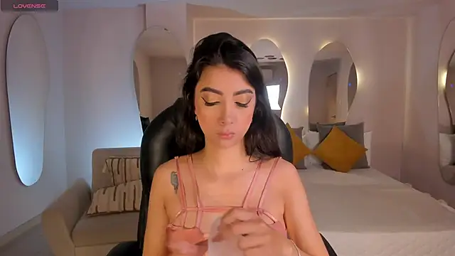 Snapshot of ValeriaVelvet chatting on 02/05/26, 12:21 ValeriaVelvet online show from 02/05/26, 12:21