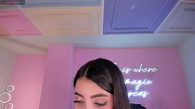 ValeriaVelvet online show from 04/12/26, 11:15