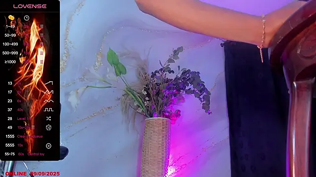 Karla-Ebony online show from 09/09/25, 02:16