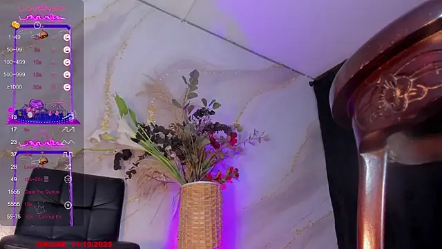 Karla-Ebony online show from 10/11/25, 01:53