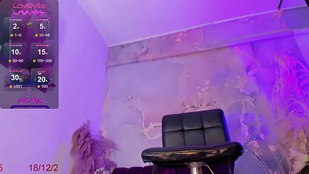 Karla-Ebony online show from 12/19/25, 02:57