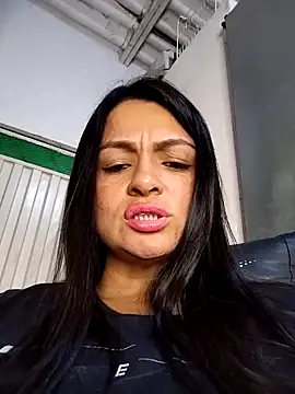 Linda Lars online show from 09/09/25, 02:00