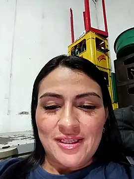 Linda Lars online show from 10/13/25, 04:12