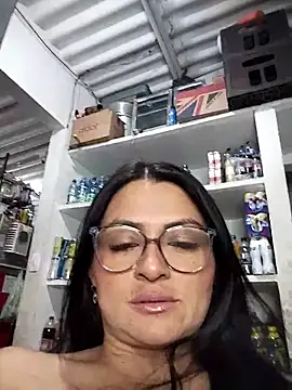 Linda Lars online show from 10/29/25, 02:25