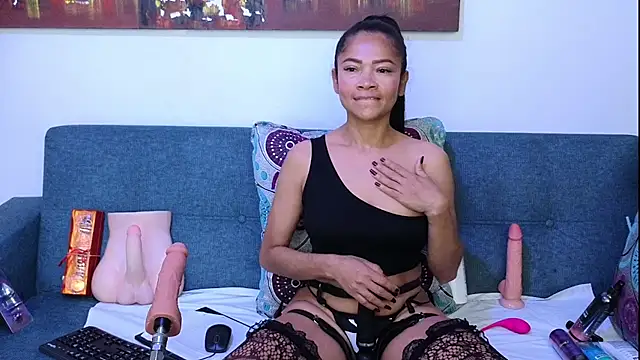 anellejones online show from 02/21/25, 03:34