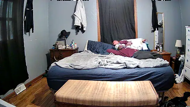 SirSubtrainer online show from 04/24/26, 12:02