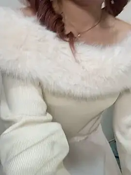 Snapshot of alice__1111 chatting on 12/20/25, 02:35 alice 1111 online show from 12/20/25, 02:35