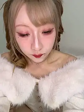 alice  1111 online show from 04/01/26, 04:02