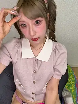 Snapshot of alice__1111 chatting on 06/11/26, 12:25 alice 1111 online show from 06/11/26, 12:25