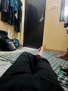 White devil02 online show from 12/28/24, 08:58