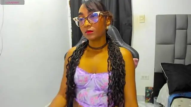 Snapshot of MurphyAngelina chatting on 07/10/26, 03:33 MurphyAngelina online show from 07/10/26, 03:33