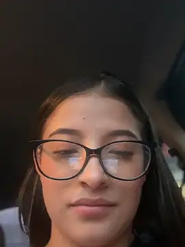 Snapshot of Arilw chatting on 02/22/25, 12:19 Arilw online show from 02/22/25, 12:19