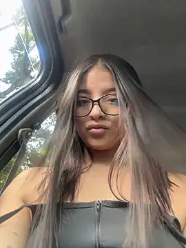 Snapshot of Arilw chatting on 02/28/25, 02:42 Arilw online show from 02/28/25, 02:42