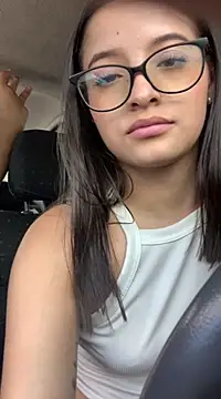 Snapshot of Arilw chatting on 02/28/25, 05:48 Arilw online show from 02/28/25, 05:48