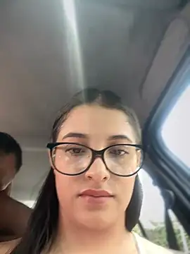 Snapshot of Arilw chatting on 03/16/25, 01:17 Arilw online show from 03/16/25, 01:17