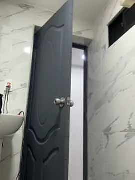 Snapshot of Arilw chatting on 10/31/25, 11:11 Arilw online show from 10/31/25, 11:11