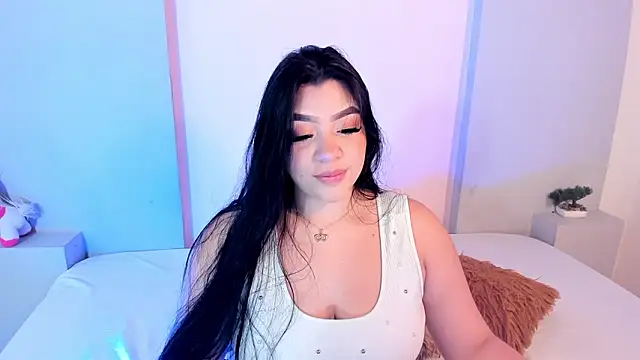 Snapshot of MelissaWhite4 chatting on 12/05/24, 09:06 MelissaWhite4 online show from 12/05/24, 09:06