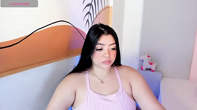 Snapshot of MelissaWhite4 chatting on 12/10/24, 09:11 MelissaWhite4 online show from 12/10/24, 09:11