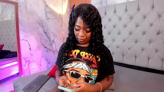 Scarlett diaz17 online show from 04/15/26, 04:52