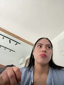 ariel jonees online show from 01/20/25, 04:12