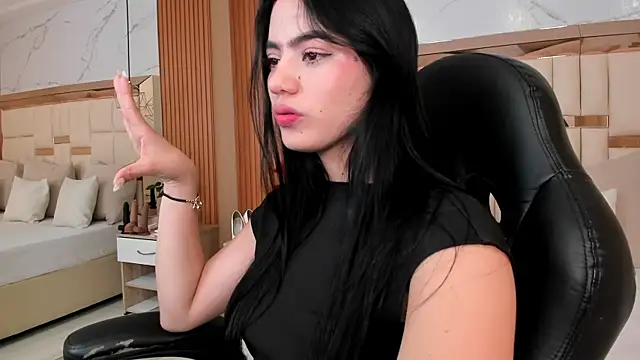 ariel jonees online show from 10/02/25, 10:17