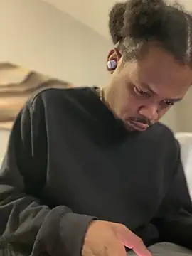 MobyDxck online show from 12/22/24, 10:49