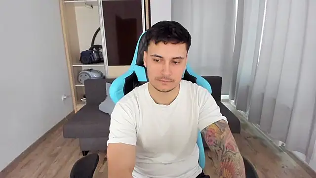 MatMalonne online show from 02/11/25, 02:35