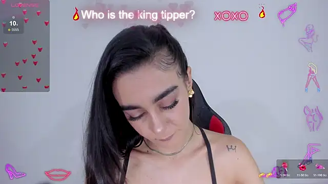 serafelle online show from 11/28/25, 10:12