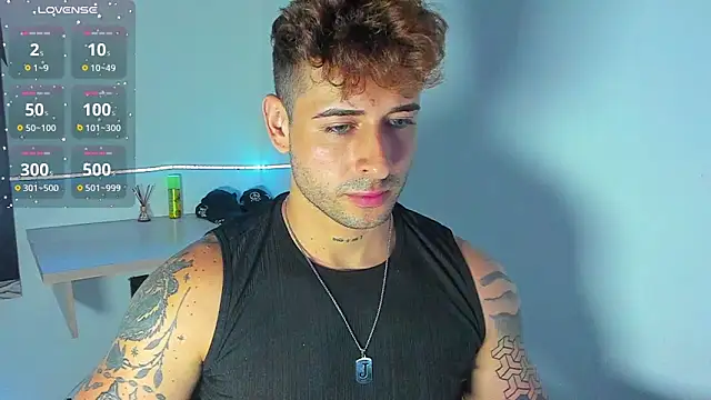 Ares blue online show from 10/13/25, 01:33