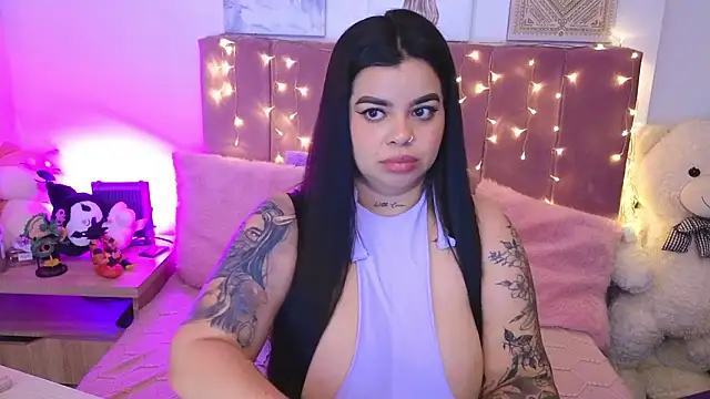 MiahJoness online show from 03/25/26, 01:11