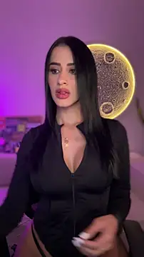 SarahhSmitth1 online show from 04/22/26, 11:28