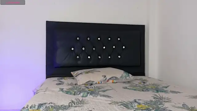 Adele Rush online show from 02/12/26, 03:34