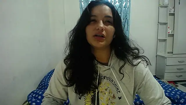 Laurenkenner  online show from 12/02/24, 08:44