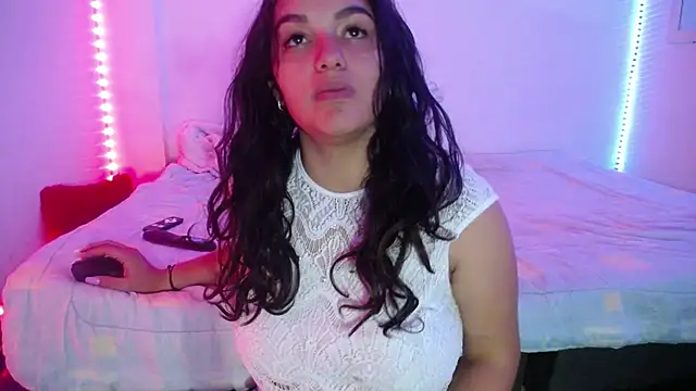 Laurenkenner  online show from 03/13/25, 05:07