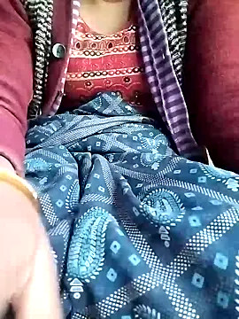 Snapshot of Cutkajal chatting on 12/14/24, 02:23 Cutkajal online show from 12/14/24, 02:23