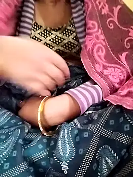 Snapshot of Cutkajal chatting on 01/06/25, 02:26 Cutkajal online show from 01/06/25, 02:26