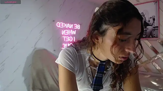 Tomoe b online show from 01/10/25, 03:18